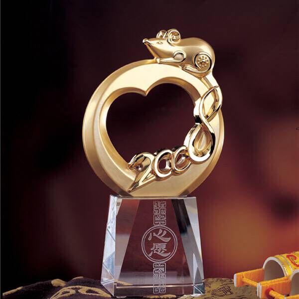 Metal trophy(stock or custom)(012)